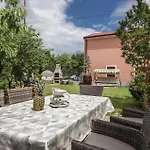 Vikendica Holiday Home Pinezici I Pula