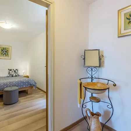 Holiday home Lovely Home In Pula With Wifi Pula