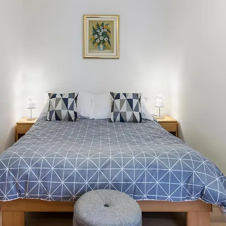 Lovely Home In Pula With Wifi