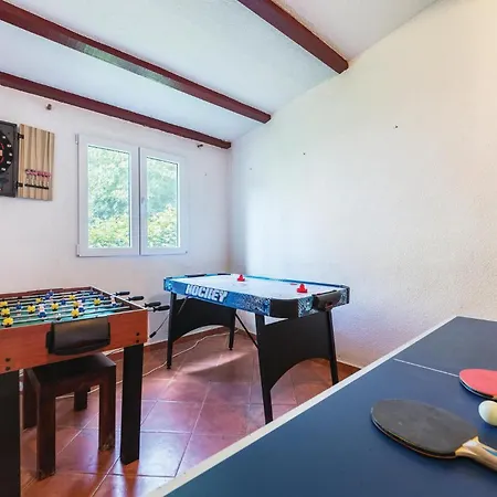 Lovely Home In Pula With Wifi * Pula