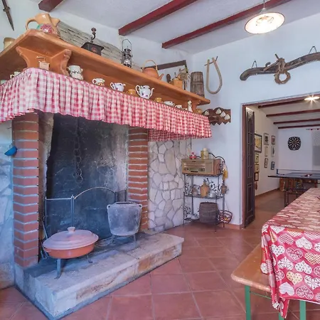 Lovely Home In Pula With Wifi Holiday home Pula